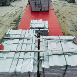 萍乡 芝麻白仿形加直形路沿石出货日常