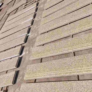 萍乡 黄金麻花岗岩光面楼梯踏步