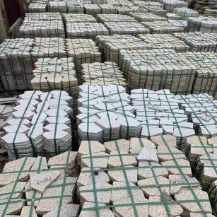 萍乡 黄金麻白麻花岗岩荔枝面地铺石(冰裂纹)
