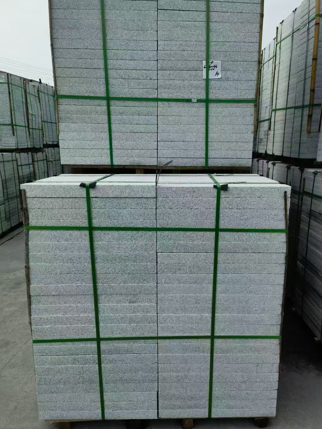 萍乡 芝麻白火烧，园林广场市政工程地铺石，1.8~5.0厚均有现货