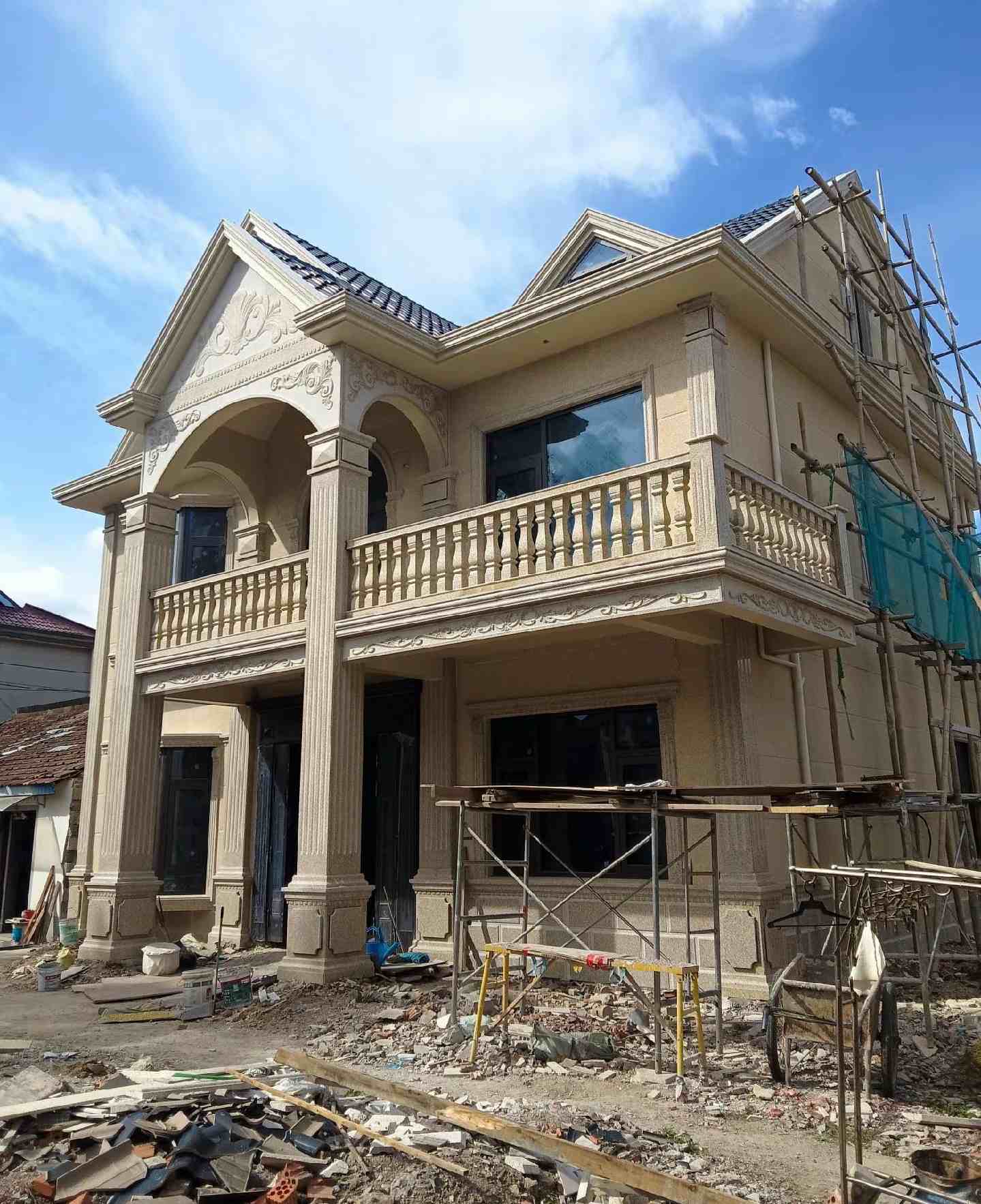 萍乡 黄金麻花岗岩石材私人别墅雕花门楼柱阳台栏杆