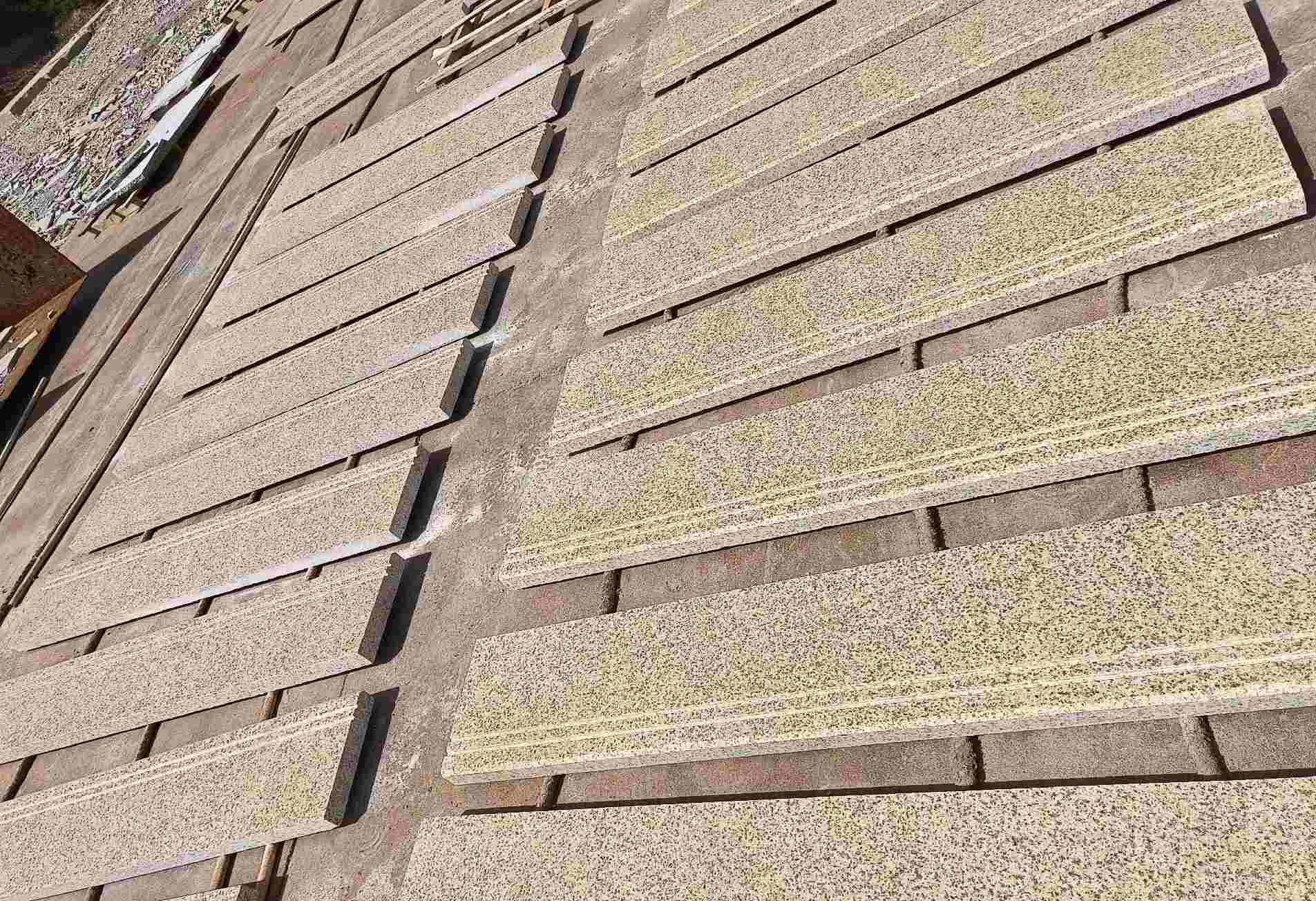 萍乡 黄金麻花岗岩光面楼梯踏步