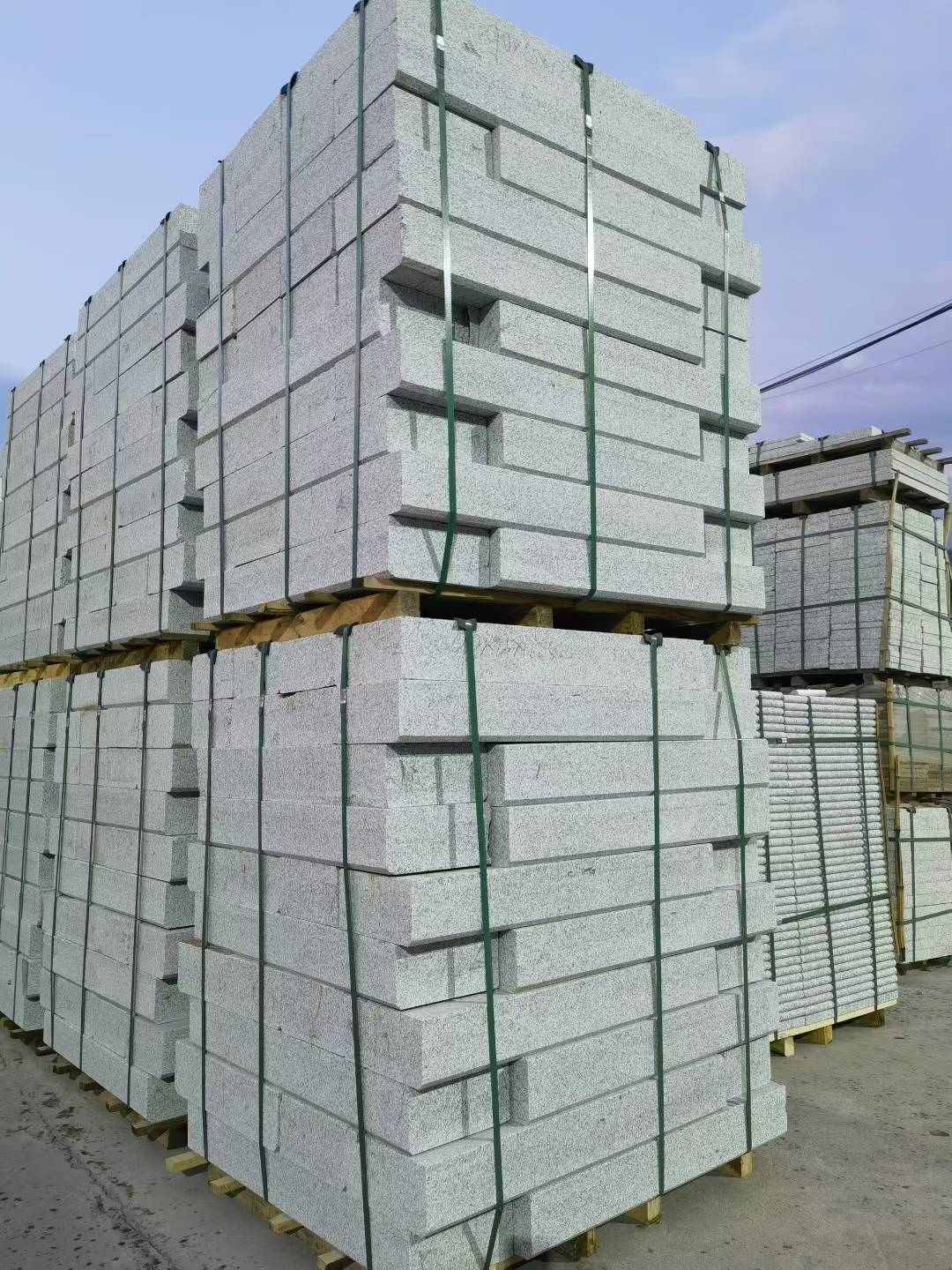 萍乡 芝麻白花岗岩路沿石，路缘石，路肩石，道牙，立缘石，马路牙子，街沿石，侧石等