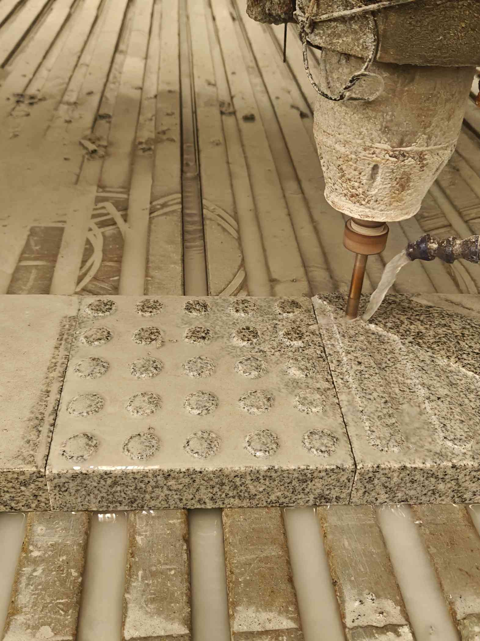 萍乡 芝麻白花岗岩石材盲人石、盲道石、盲点石