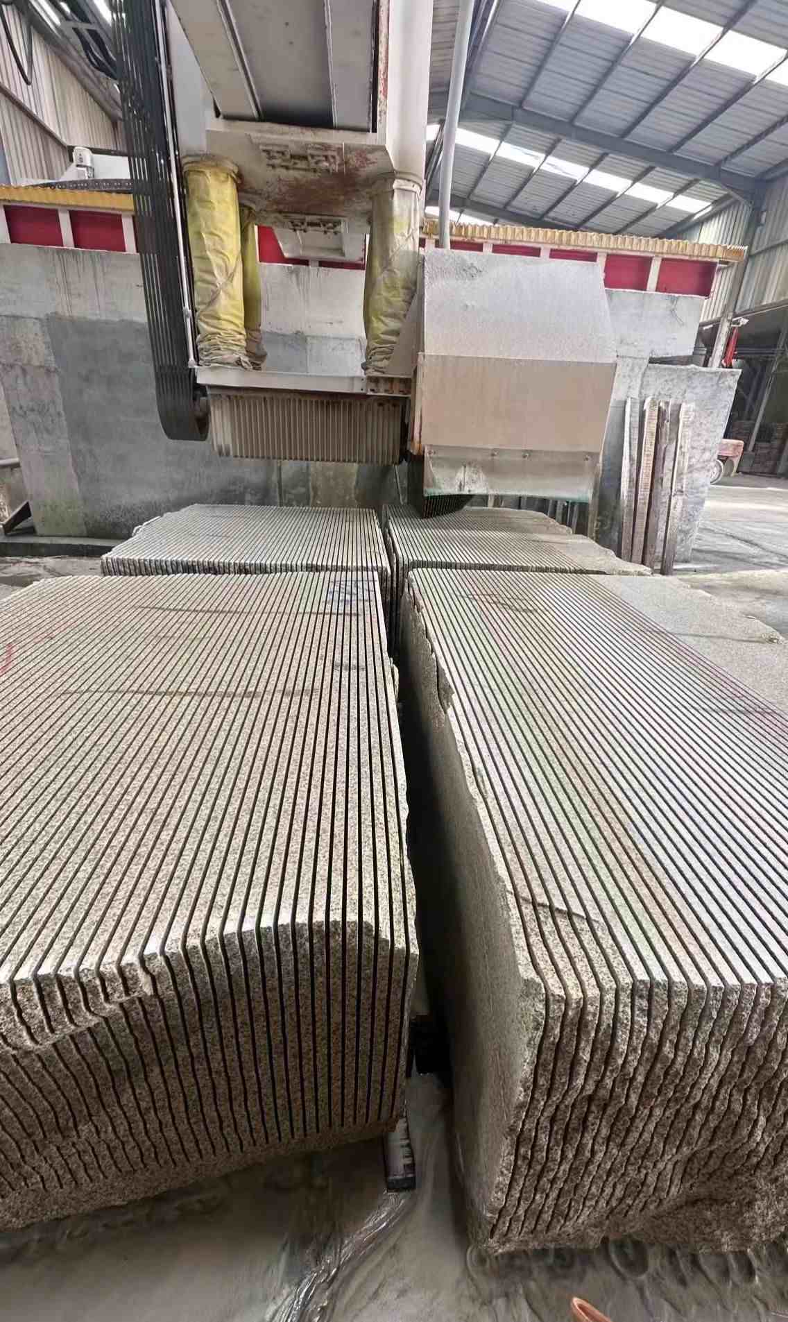 萍乡 车间生产日常，黄金麻白麻花岗岩