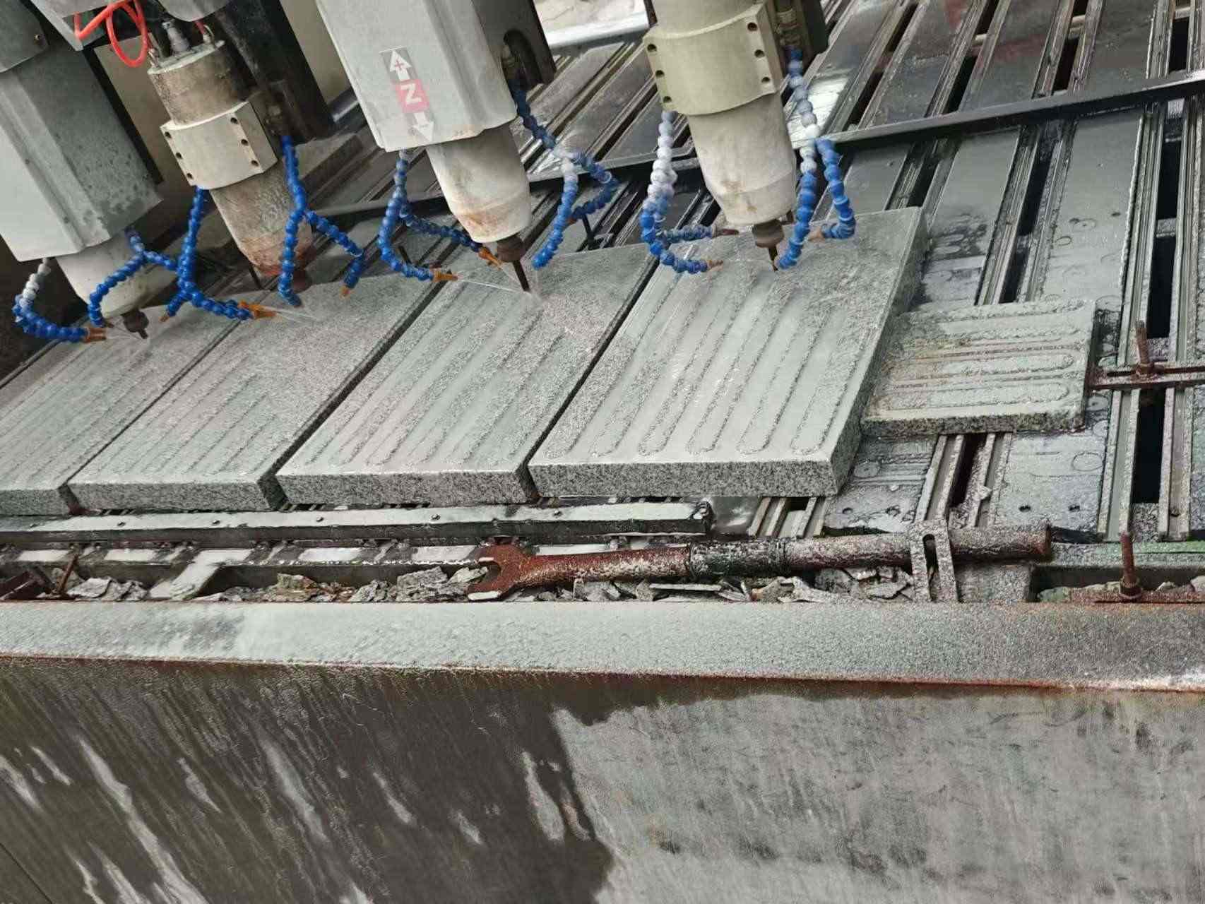 萍乡 芝麻白花岗岩荔枝面盲道雕刻