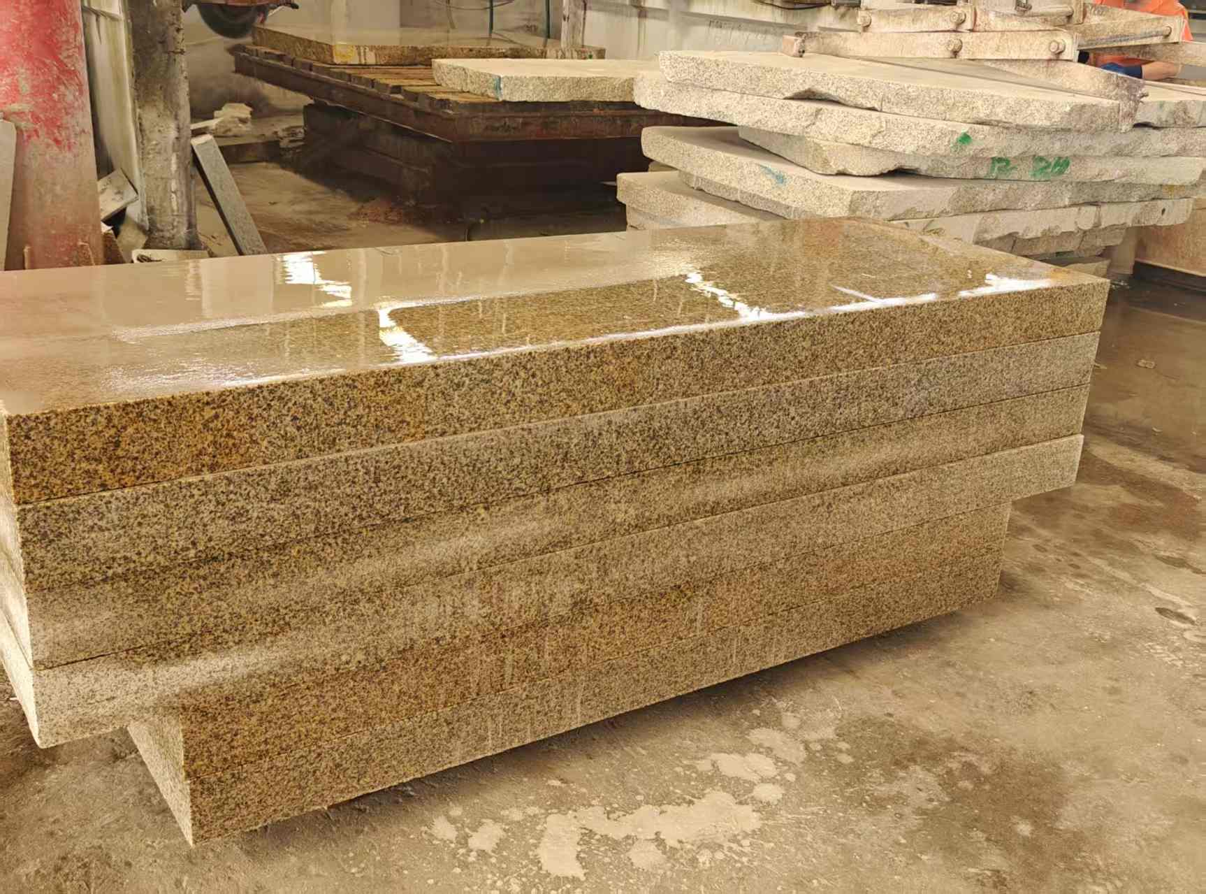 萍乡 黄金麻栏杆料半成品加工中